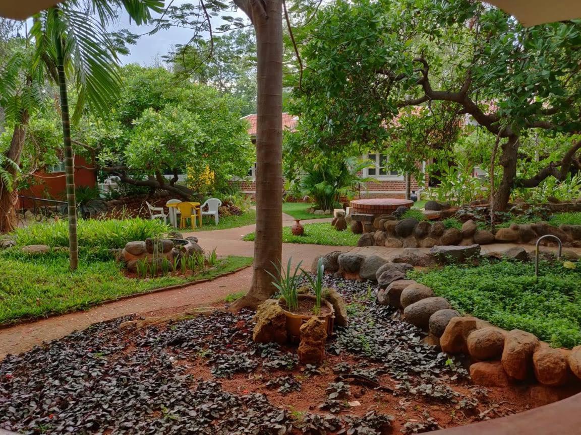 Inn Pondiville Forest Retreat 퐁디셰리 외부 사진