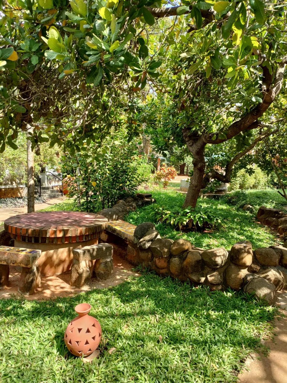Inn Pondiville Forest Retreat 퐁디셰리 외부 사진